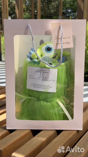 Подарочный букет из игрушек 