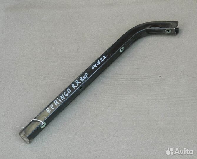 Направляющая сдвижной двери верх. Berlingo