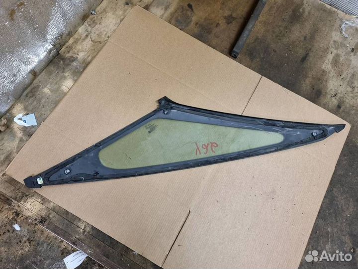 Стекло кузовное глухое левое Opel Zafira C 2013