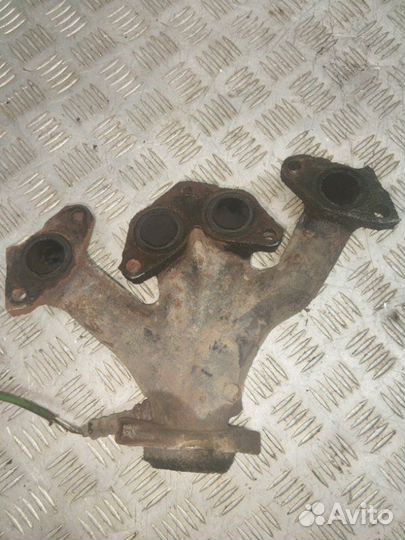 Выпускной коллектор Renault Logan 1