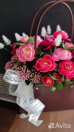 Для интерьера из сухоцветов и искусственных цветов