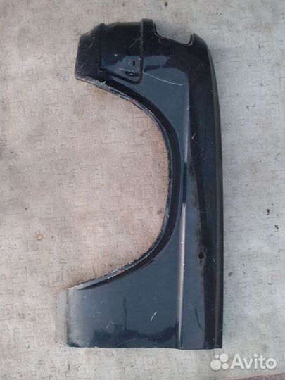 Крыло переднее левое на волгу