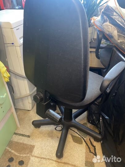 Компьютерное кресло