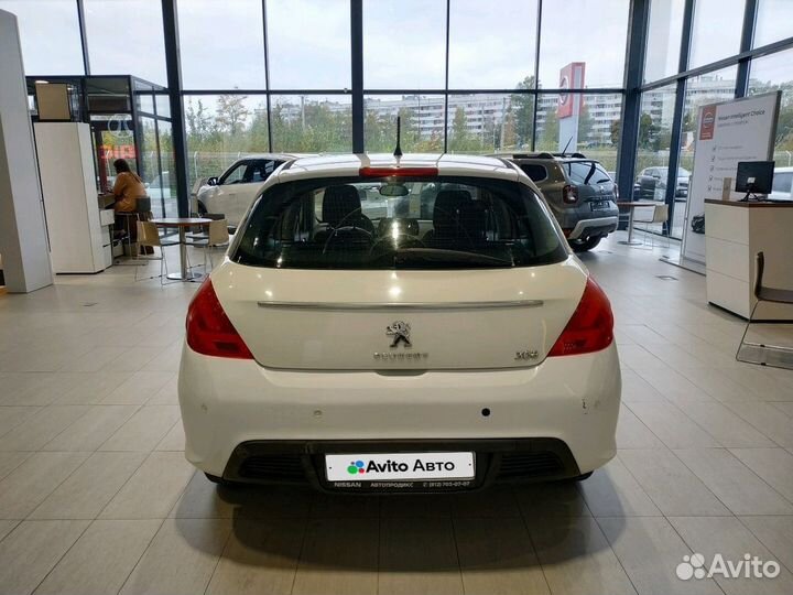 Peugeot 308 1.6 AT, 2011, 132 000 км