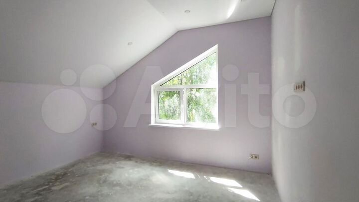 Коттедж 164 м² на участке 6 сот.