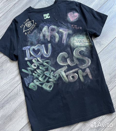 Кастомная футболка ручной работы