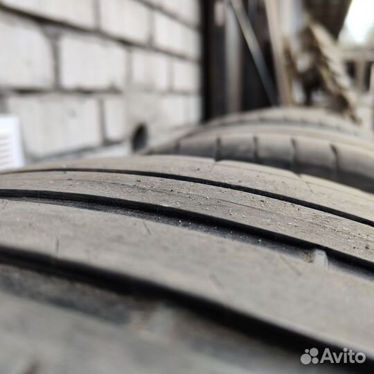 Michelin Pilot Sport 4 245/40 R18 97