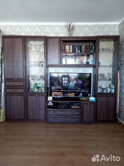 Стенка в гостиную