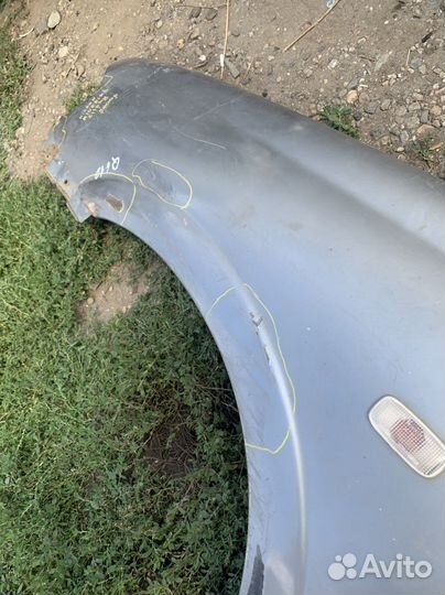 Крыло левое переднее Nissan Bluebird Silphy