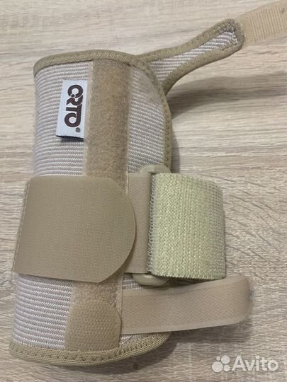 Баждаж на лучезапястный сустав левый