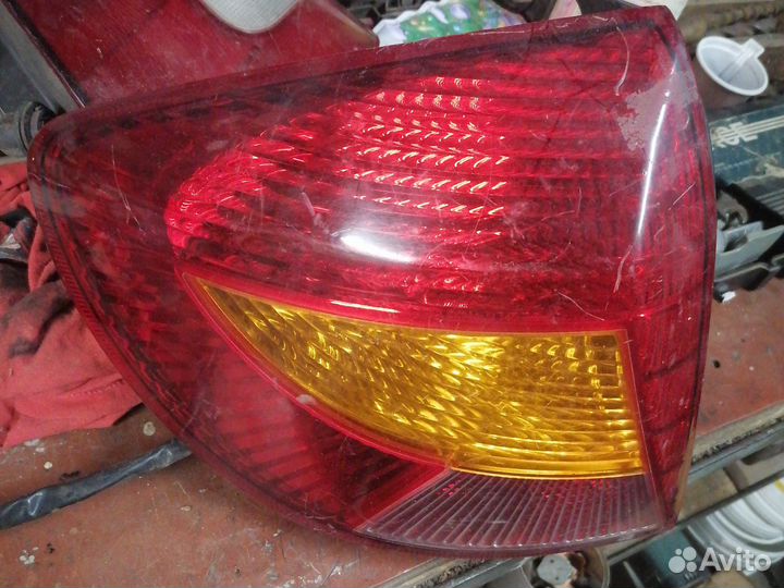 Задний фонарь на kia rio 1