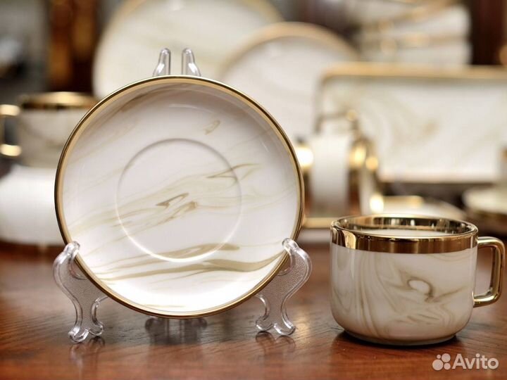 Столовый сервиз,32 предмета