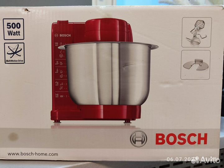 Кухонный комбайн Bosch MUM44R1