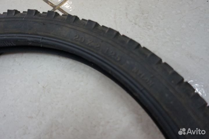 Б/У Покрышка yida с камерой 20*125