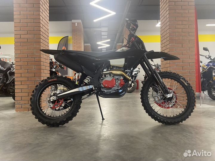 Мотоцикл эндуро PitonMoto MX8 NC300S EFI