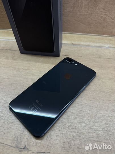 iPhone 8 Plus, 64 ГБ