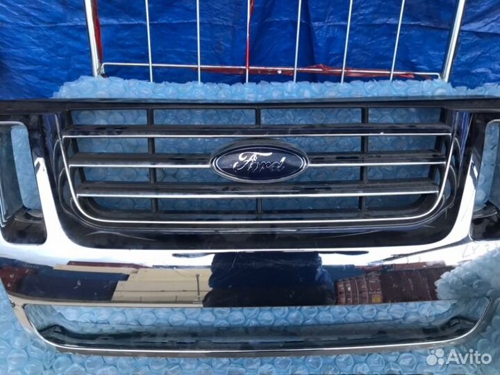Решетка радиатора Ford Explorer U251 4.0L sohc