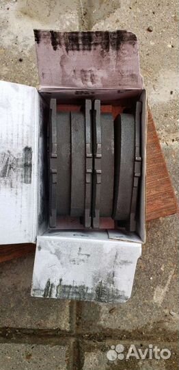 Тормозные колодки toyota rav 4 задние