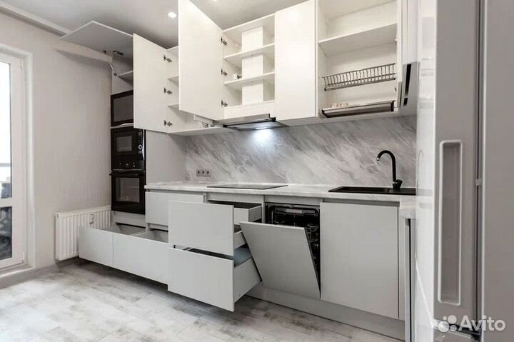 Угловой кухонный гарнитур современный