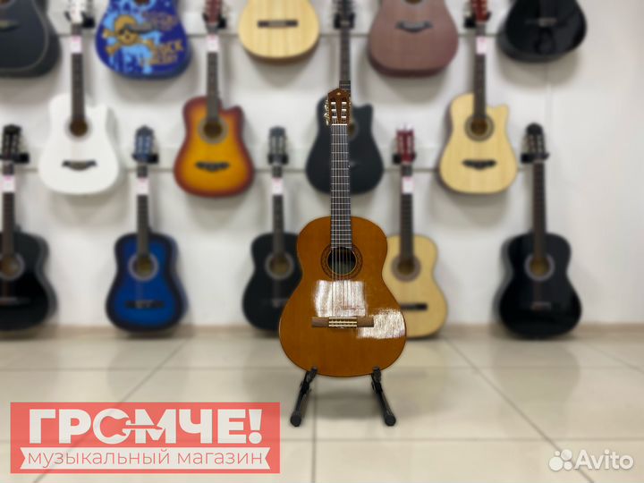 Гитара Yamaha C40