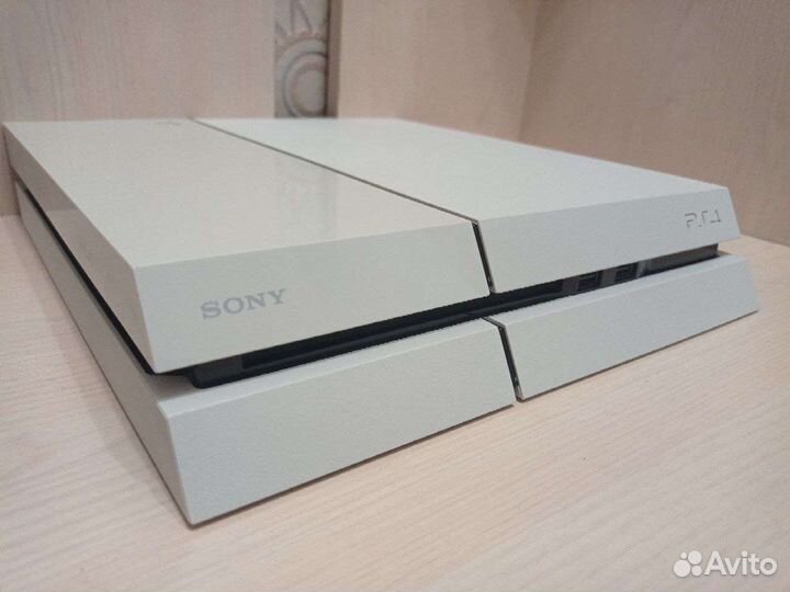 Sony Playstation 4 PS4 2 джойстика с играми