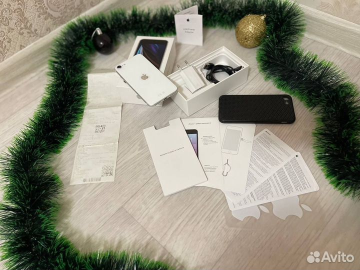 iPhone SE (2020), 64 ГБ
