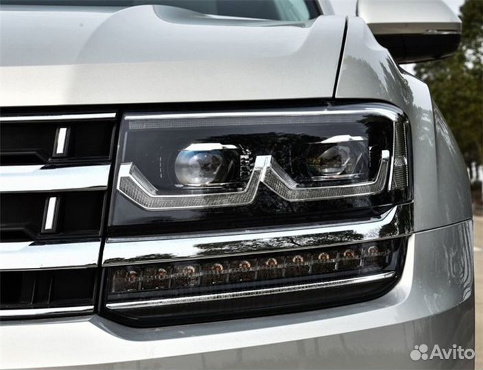 Стекло левой фары Volkswagen Atlas 1 2017-2021