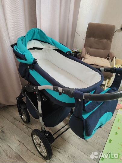 Коляска 3 в 1 в отличном состоянии Berta