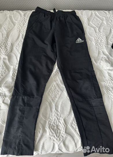 Двое штанов спортивных adidas р.150