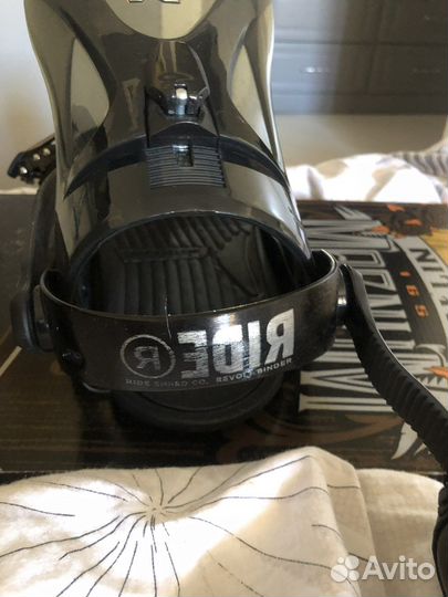 Сноуборд с креплениями