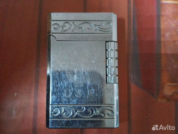 Зажигалка газовая
