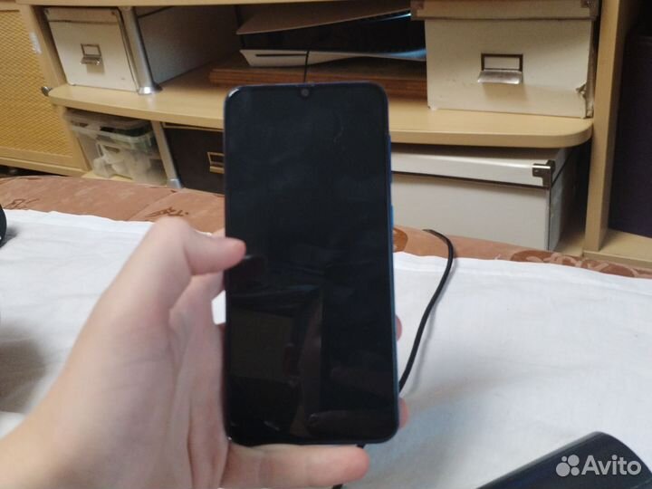 Samsung Galaxy A50, 4/64 ГБ