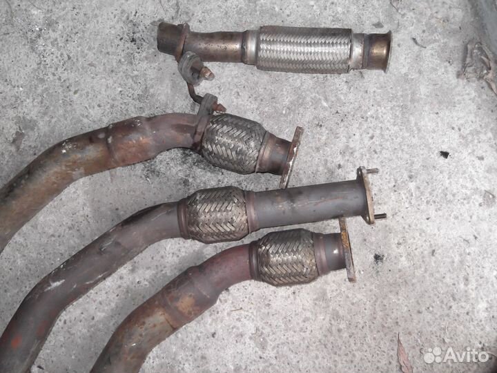 Гофра выхлопной трубы после двигателя ауди 2004год