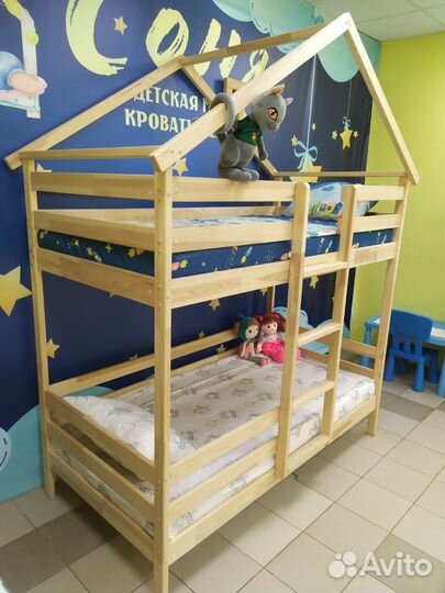 Кровать двухэтажная новая массив 180/90
