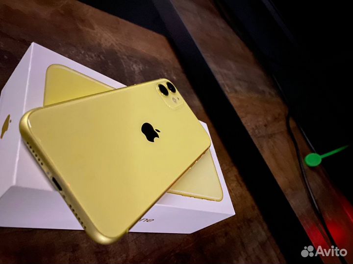 Продам iPhone 11 64gb