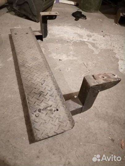 Продаётся подножка задняя для грузовика