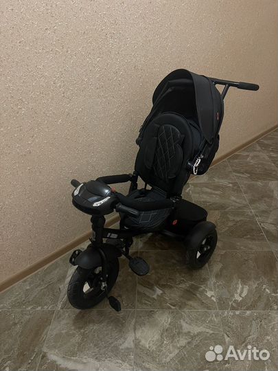 Трехколесный велосипед с ручкой детский