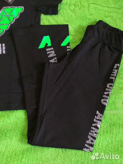 Костюм спортивный