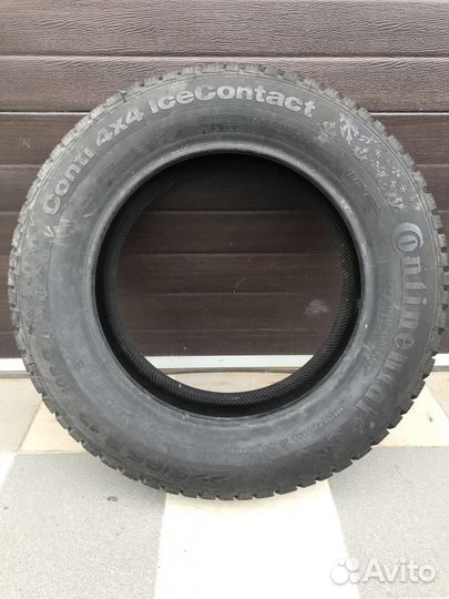Continental Conti4x4IceContact 225/65 R17 102Q