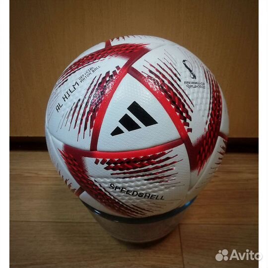 Футбольный мяч adidas