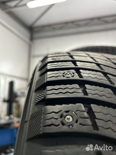 Michelin X-Ice North 3 275/45 R19