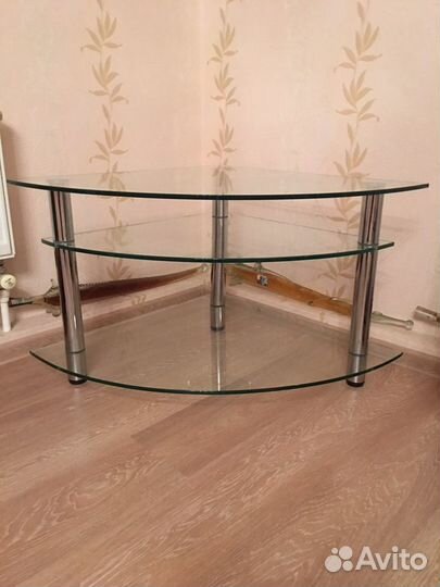 Стеклянная тумба под тв