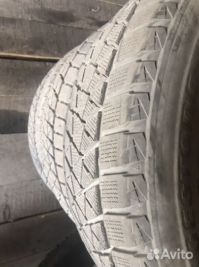 Bridgestone Blizzak DM-V2 255/55 R19