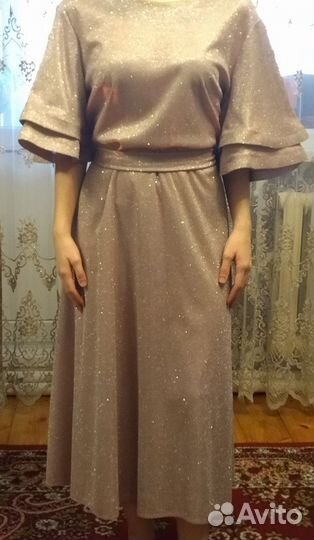 Нарядное платье для женщин