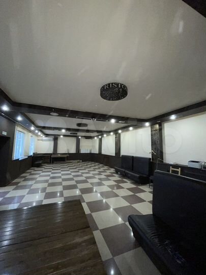 Дом 349 м² на участке 7,8 сот.