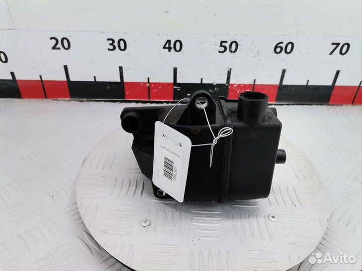 Маслоотделитель (сапун) Volvo S80 рест. 2004