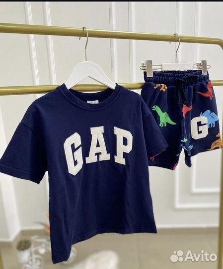 Костюм для мальчика gap