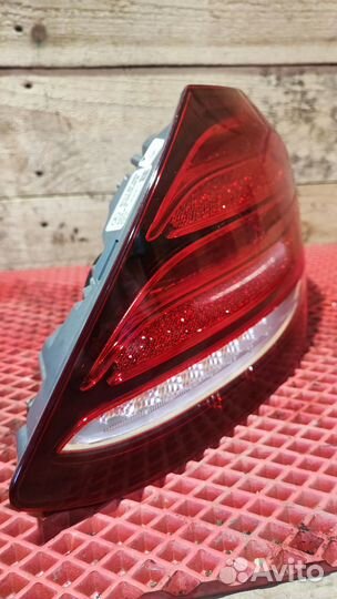 Фонарь задний правый Mercedes-Benz W213