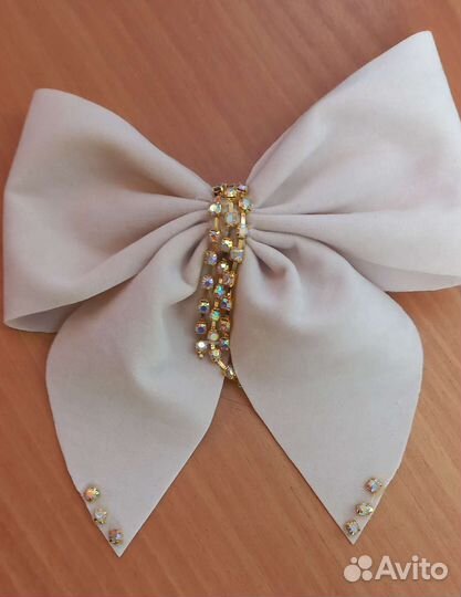 Большой бант заколка на выпускной