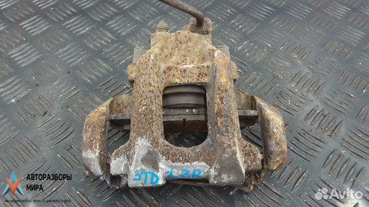 Суппорт задний правый Jeep Grand Cherokee